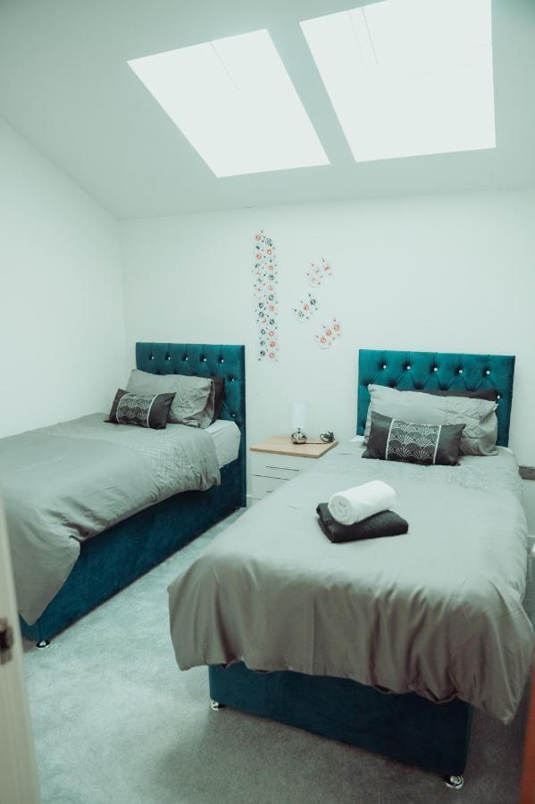 Bv Rare 3 Bedrooms At Conditioning House Bradford Perfect For Contractors Extérieur photo